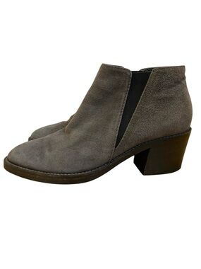 Aquatalia suede leather grey ankle boots chunky heels black elastic ankle 7.5